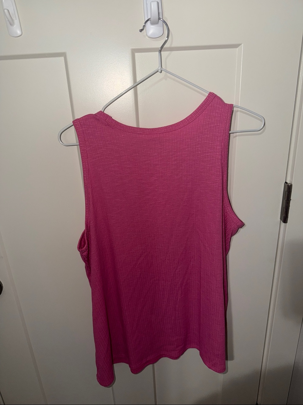 NWT Old Navy Ribbed Tank Top - Picture 3 of 3